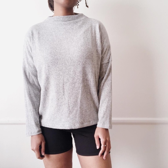 H&M Sweaters - H&M grey mock neck sweater